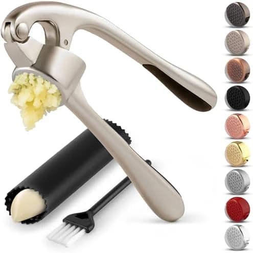 Easy-Squeeze Garlic Mincer Set – Rust-Proof, Ergonomic Handle with Peeler & Brush